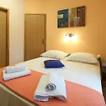 La Familia Apartments