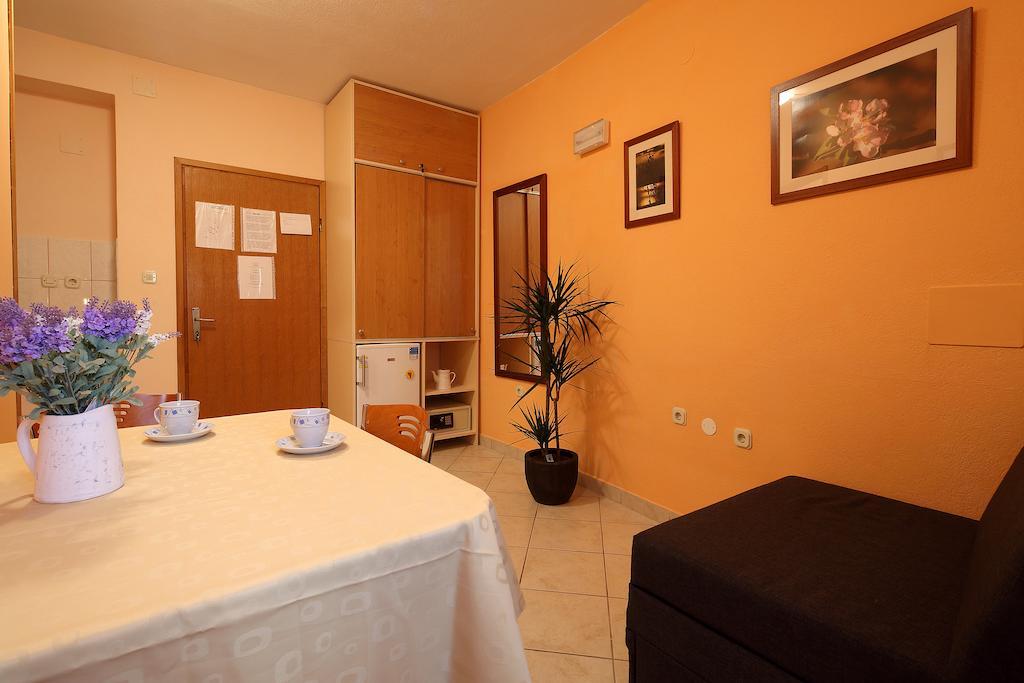 Apartma La Familia Makarska